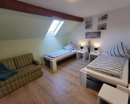 Ferienwohnung Direkt am Strand mit Edersee Blick / Edertal/ Rehbach Hotels in Edertal