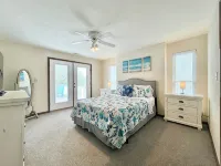 Just Steps to the Beach! - Jacuzzi