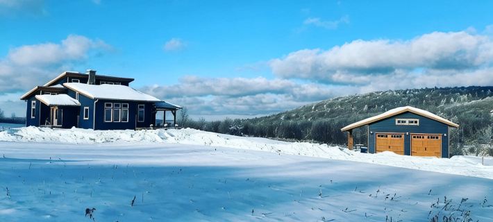 Custom Finger Lakes home near Ithaca with hot tub Ξενοδοχεία στην πόλη Tompkins County