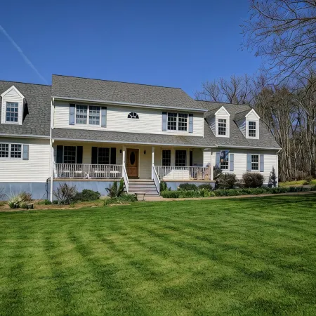 Farmhouse On 14 Acres.  Close to Monticello & Ash Lawn Highland
