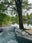 Peaceful Riverfront Cottage with Private Hot tub