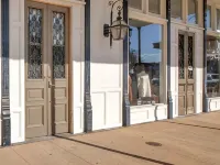 Historic downtown apartment Hotels in Crowley