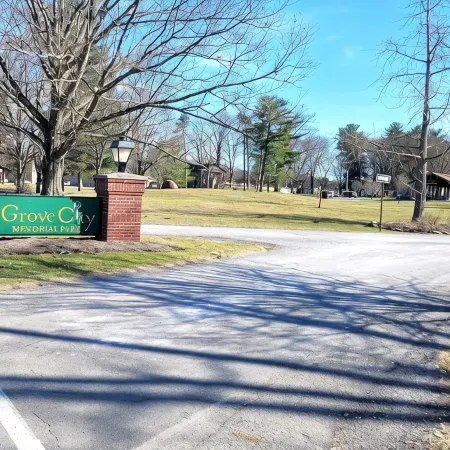 Breckenridge Suites #1 - Charming 1-Bedroom Suite near Grove City Memorial Park