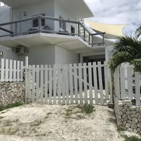 LimeTree Studio, Pelican Key. Cozy retreat in excellent location!