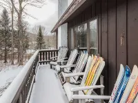 Merry Maple Getaway Hotels in Mendon