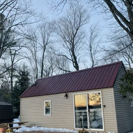 Lake Front Cabin Located On Muskallonge Lake