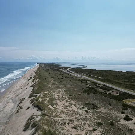 Obx Beach House + Bikes-Paddle Boards-Kayaks-Beach Chairs-Great Fishing!