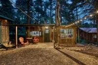 Rustic Cozy Cabin at the Base of Greenhorn Mountain.