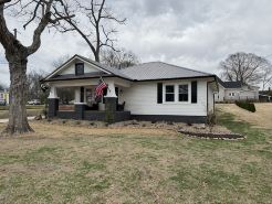 2-bedroom vacation home just a two minute walk to downtown