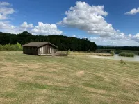 Lakeside Lodge Set in the Countryside - WiFi