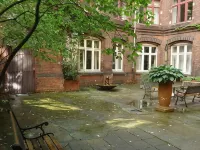 Die Fabrik - Hostel โรงแรมใกล้สะพานโอเบอร์บาวม์