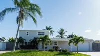 Heated Pool+Spa+BeachWalk+Bikes+MiniGolf+Beach Essentials &Toys+Outdoor Kitchen - 4-Star
