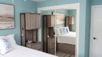 Sweeping 5th Floor Views - Direct Beach - Remodeled