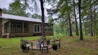Secluded cabin just 2.5 miles from Troy University - 3-Star