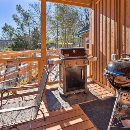 Luxury Riverfront Lodge Fishing, Hot Tub & White River Access and Ozark Views” Отели в г. Бакстер