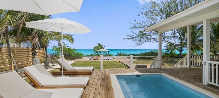 Seahaus • Newly Renovated Luxury Beachfront Home • Hotels in Great Exuma Island