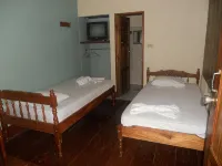 Cabinas Leyko - parking