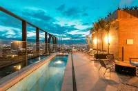 Marquee Hotel Medellin - Pools
