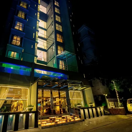 Monsoon Inn