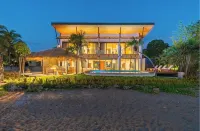 Oceanfront Oasis - 9BR Infinity Pool Villa - Wi-Fi