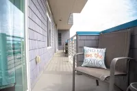 Grand Haven Getaway Welcomes You - Wifi