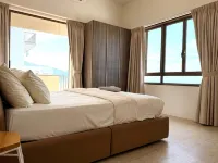 By the Sea Suites - Sdb Host - Kitchens