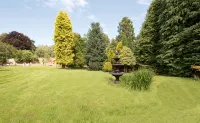 Firlands Lodge - parking