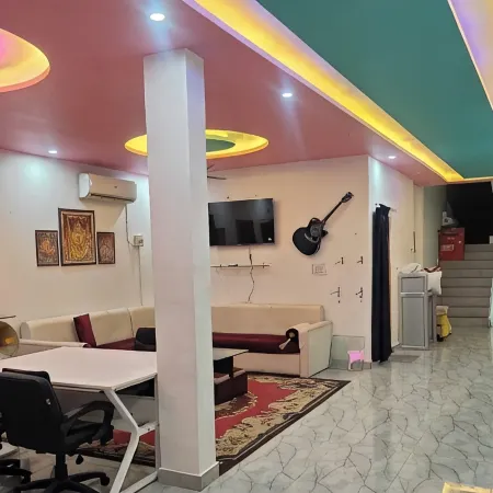 Hotel Ramkesarrai Near Shri Ram Janmabhoomi Temple, Ayodhya