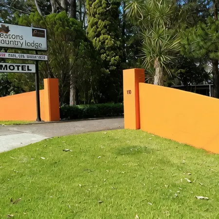 All Seasons Country Lodge