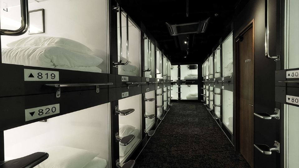 Leo Yu Capsule Hotel Funabashi