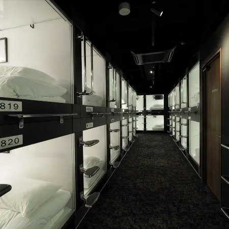 Leo Yu Capsule Hotel Funabashi