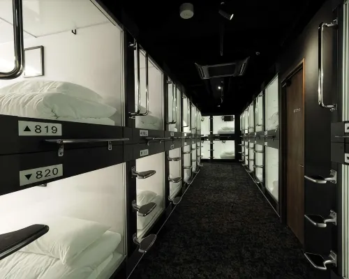 โรงแรมลีโอหยู่ แคปซูล ฟุนาบาชิ โรงแรมในฟุนะบะชิ