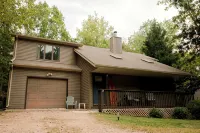Massanutten Cabin: Hot Tub, Big Yard + Free Pool Pass - 4 stjerner