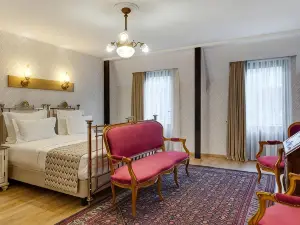 Mukhrantubani Boutique Hotel