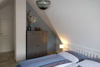 Fantastic vacation apartment near the beach with fireplace, quiet location