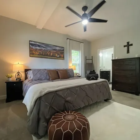 The Perfect View -Hiawassee upscale mountain cabin