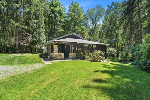 Northwoods Ln Cottage in Clear Creek by Tranquility Retreats