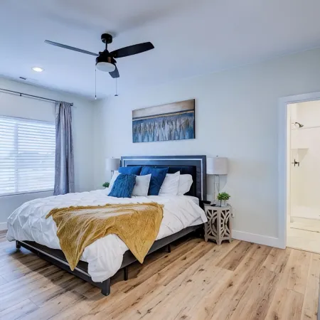 Comforable 3 bed 3 bath home