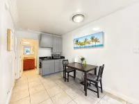622- 1 bedroom 1 bathroom suite with TV, Private Bath & Kitchenette - Bungalows