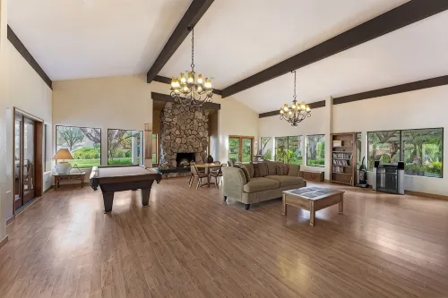 Sedona Eco-Friendly Condo w/ Pool: Walk to Shops Restaurants Golf & Trails - 4-Star