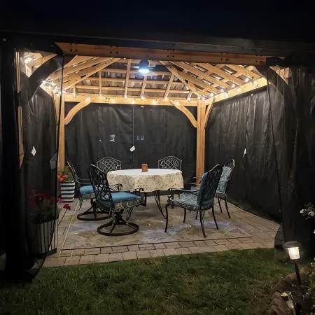Huge home, sleeps 12, Newly remodeled, perfect for large groups NO PROM PARTIES