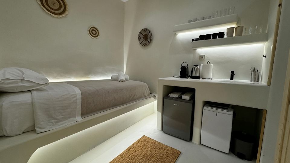 White Sand Jacuzzi Suite