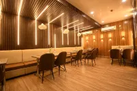 Hotel Adhunik Hotel di 