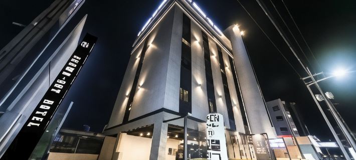 Changwon Brown Dot Hotel Palyong Hotel di Changwon-si