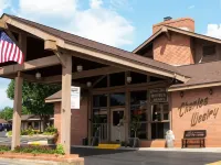Charles Wesley Motor Lodge Downtown Broken Bow- Hochatown ブロークン・ボウのホテル