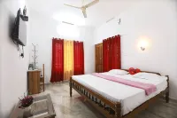 Thekkady Homes - 2성급