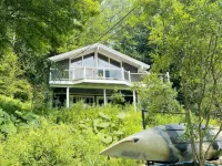 Stratton; 8 Min! Swimming, 2 Min. Pet Friendly Hotels in Winhall