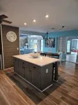 Waterfront Mid Century Cottage w/Pool and Spa- Close to beaches - Sleeps 9 - Bungalows