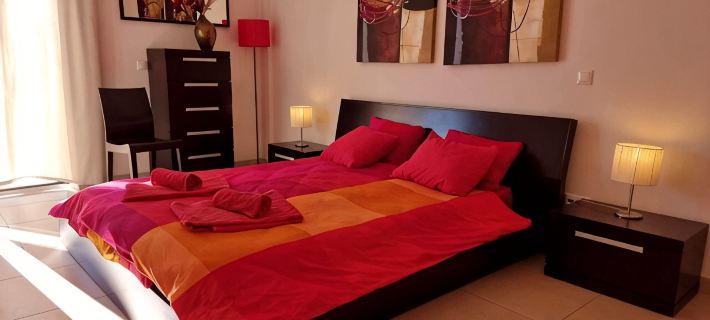 Penthouse in Fuseta with private roof terrace and sea views Hôtels à&nbsp;: Olhão