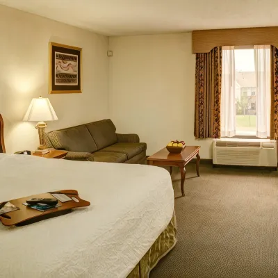Hampton Inn Tulsa-Sand Springs Hotels near Newblock Park
